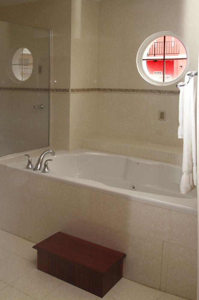 Clear View Suites & Villas Βερμούδες Εξωτερικό φωτογραφία
